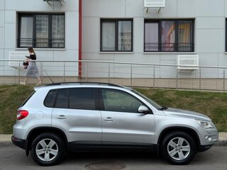 2010 Volkswagen Tiguan I, серебристый, 900000 рублей, вид 5