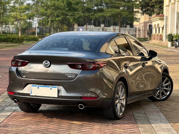 2023 Mazda 3 Axela IV (BP), серый, 1450000 рублей - вид 5