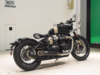 2025 Triumph Bonneville Bobber, чёрный, 1700000 рублей, вид 5