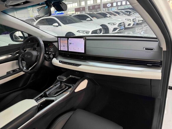 2022 Geely Emgrand L I, белый - вид 14