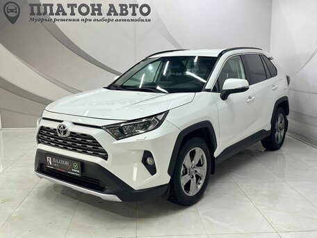 2019 Toyota RAV4 V (XA50), белый, 2329000 рублей, вид 1
