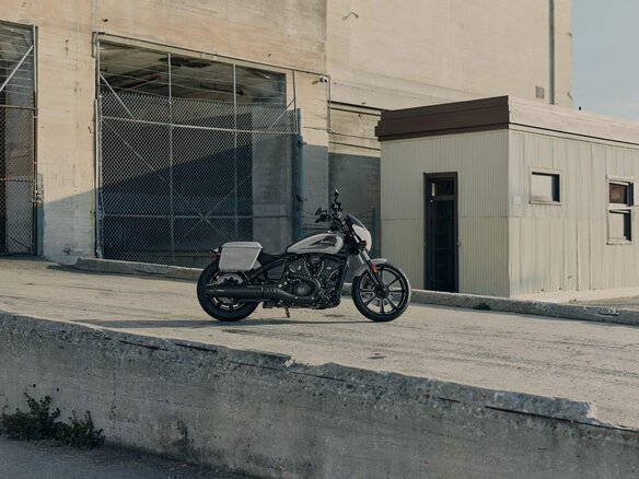 2026 Indian Scout, серый, 2440000 рублей - вид 25