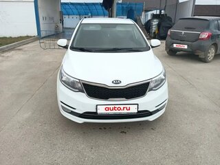 2017 Kia Rio III Рестайлинг, белый, 1050000 рублей, вид 1