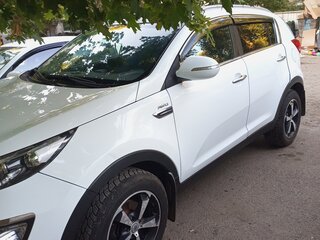2013 Kia Sportage III, белый, 1100000 рублей, вид 3