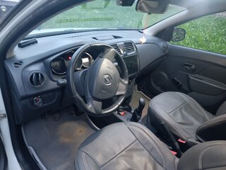 2016 Renault Logan II, белый, 599000 рублей, вид 4