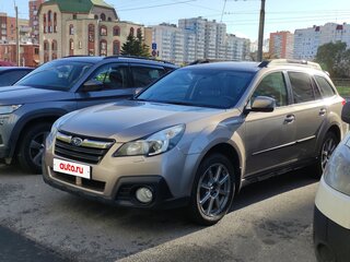 2013 Subaru Outback IV Рестайлинг, бежевый, 1630000 рублей, вид 1