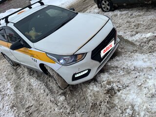 2018 Hyundai Solaris II, белый, 900000 рублей, вид 1
