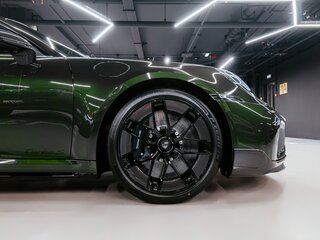 2026 Porsche 911 Turbo S VIII (992) Рестайлинг, зелёный, 41500000 рублей, вид 3