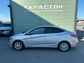2015 Hyundai Solaris I Рестайлинг, серебристый, 985000 рублей, вид 3