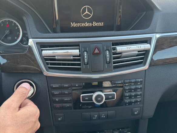 2011 Mercedes-Benz E-Класс 200 5G-Tronic IV (W212, S212, C207), белый - вид 24