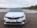 2018 Kia Optima IV Рестайлинг, белый, 2200000 рублей - вид 1