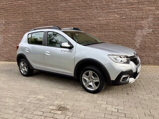 2020 Renault Sandero Stepway II Рестайлинг, серебристый, 1355000 рублей, вид 3