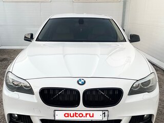 2011 BMW 5 серии 535i xDrive VI (F10/F11/F07), белый, 2200000 рублей, вид 2
