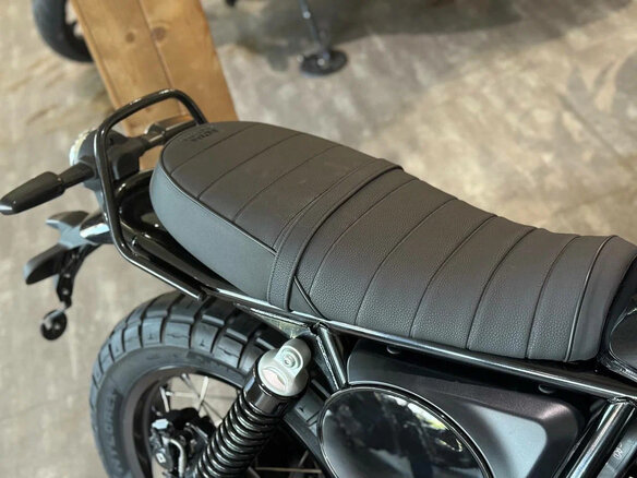 2026 Royal Enfield Bear 650, чёрный, 737000 рублей - вид 12