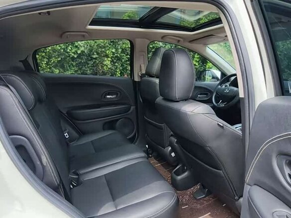 2022 Honda Vezel I Рестайлинг, белый, 1399000 рублей - вид 16