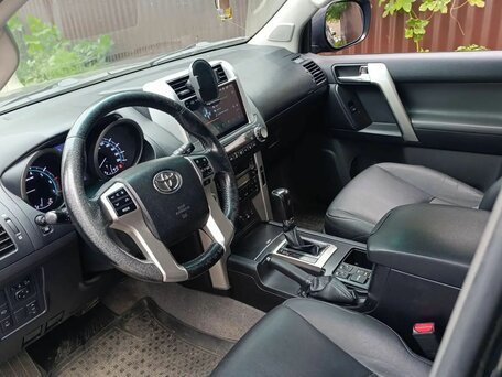 2013 Toyota Land Cruiser Prado 150 Series, чёрный, 2999000 рублей, вид 3