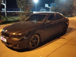 2006 BMW 5 серии 525i V (E60/E61), чёрный, 1050000 рублей, вид 2