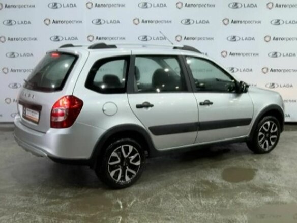 2025 Lada (ВАЗ) Granta Cross I Рестайлинг, серебристый, 1246000 рублей - вид 3