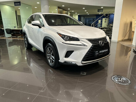 2020 Lexus NX 200 I Рестайлинг, серебристый, 3553000 рублей, вид 3