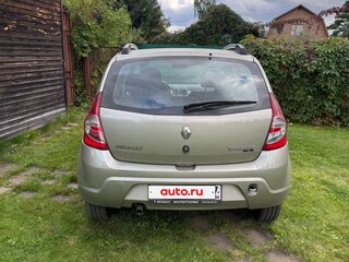 2014 Renault Sandero I, бежевый, 700000 рублей, вид 2