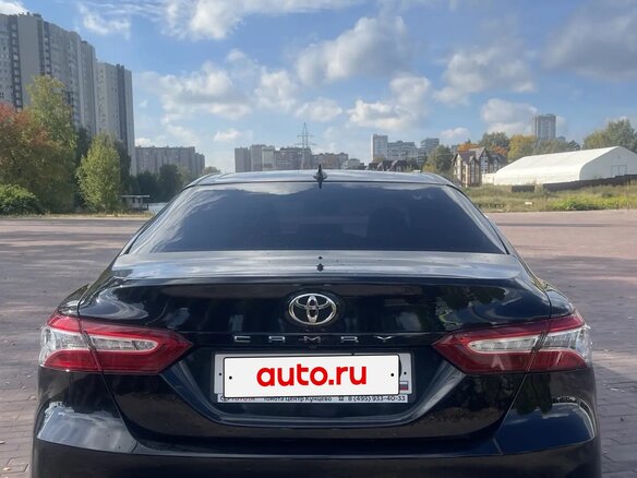 2020 Toyota Camry VIII (XV70), чёрный, 3350000 рублей - вид 5