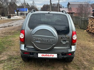 2011 Chevrolet Niva I Рестайлинг, серый, 350000 рублей, вид 4
