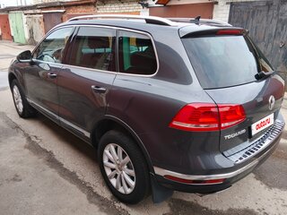 2015 Volkswagen Touareg II Рестайлинг, серый, 2290000 рублей, вид 4