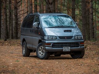 2000 Mitsubishi Space Gear I Рестайлинг, зелёный, 1600000 рублей, вид 2