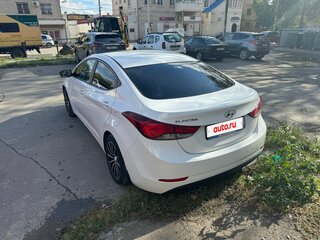 2014 Hyundai Elantra V (MD) Рестайлинг, белый, 1399000 рублей, вид 4