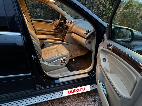 2008 Mercedes-Benz GL-Класс 500 I (X164), чёрный, 1400000 рублей - вид 6