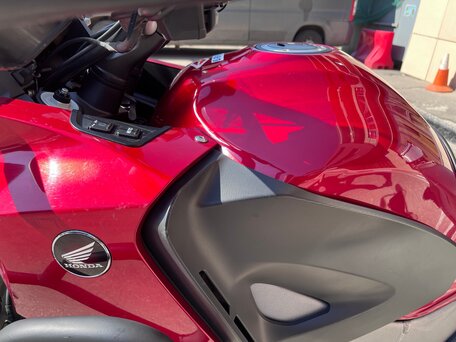 2014 Honda VFR 1200X (Crosstourer), красный, 950000 рублей, вид 2