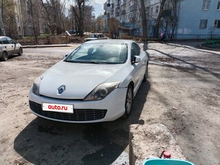 2010 Renault Laguna III, белый, 570000 рублей, вид 1