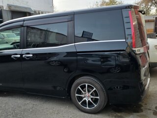 2020 Toyota Esquire I Рестайлинг, чёрный, 2900000 рублей, вид 5