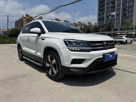 Volkswagen Tharu I