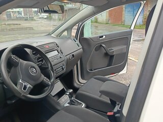 2010 Volkswagen Golf Plus II, белый, 680000 рублей, вид 5
