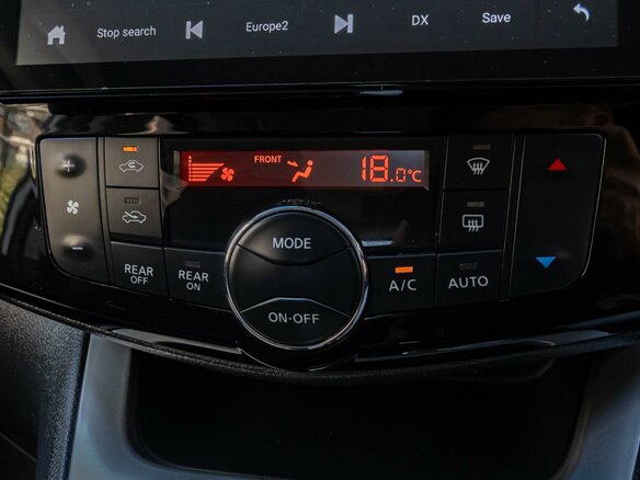 2015 Nissan Serena IV (C26), серый - вид 15