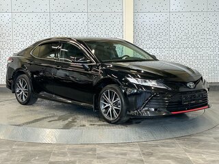 2022 Toyota Camry VIII (XV70) Рестайлинг, чёрный, 2500000 рублей, вид 1