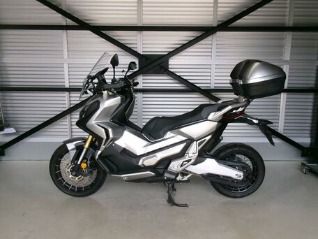 2017 Honda X-ADV, серебристый, 1185000 рублей, вид 1