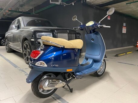 2011 Vespa LX 50, синий, 548000 рублей, вид 4