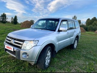 2010 Mitsubishi Pajero IV, серебристый, 1550000 рублей, вид 1
