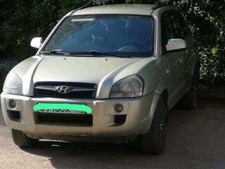 2008 Hyundai Tucson I, серебристый, 740000 рублей, вид 2