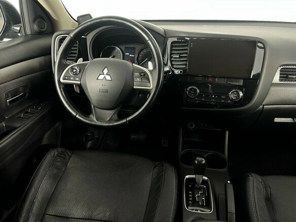2014 Mitsubishi Outlander III Рестайлинг, серый, 1550000 рублей - вид 13