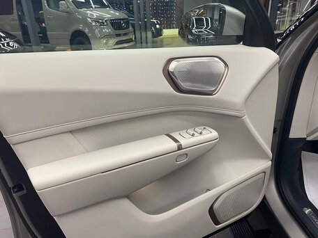 2026 Lynk & Co 900, серебристый, 7900000 рублей, вид 4