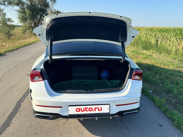 2021 Kia K5 III, белый, 2300000 рублей - вид 8