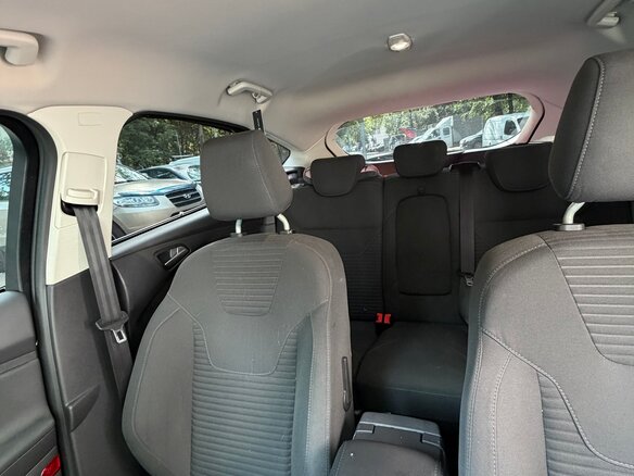 2015 Ford Focus III Рестайлинг, серый, 1000000 рублей - вид 8
