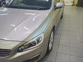 2013 Volvo V60 I, серый, 1225000 рублей - вид 1