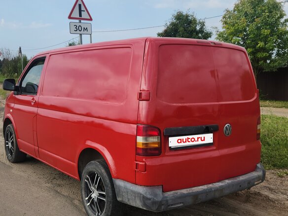 2008 Volkswagen Transporter, красный, 750000 рублей - вид 5