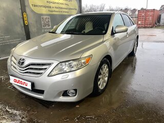 2011 Toyota Camry VI (XV40) Рестайлинг, серебристый, 1100000 рублей, вид 1
