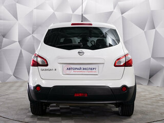 2011 Nissan Qashqai+2 I Рестайлинг, белый, 1250000 рублей, вид 4
