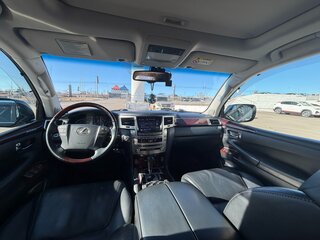 2013 Lexus LX 570 III Рестайлинг, чёрный, 4700000 рублей, вид 4